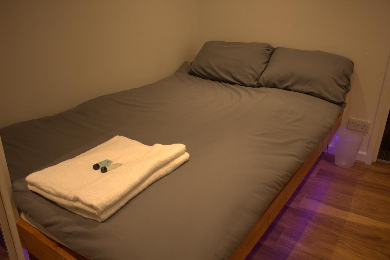 Central Serviced Apartments - Two Bedroom Apartment Cardiff Luaran gambar