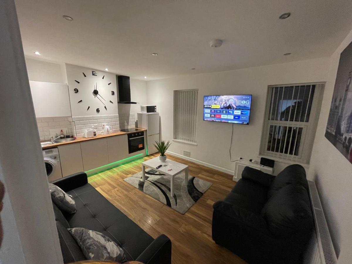 Central Serviced Apartments - Two Bedroom Apartment Cardiff Luaran gambar